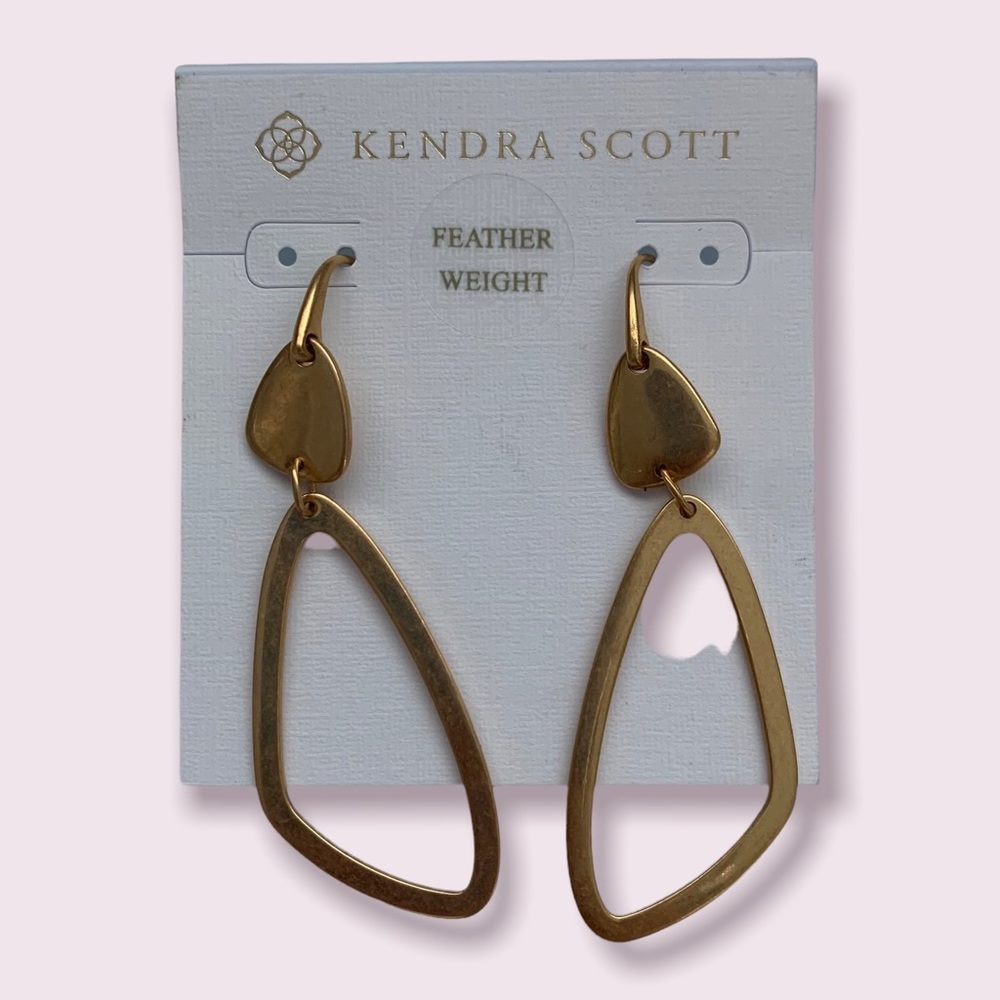 NWT Kendra Scott Kira Feather Weight Vintage Gold Metal Earrings - Picture 3 of 6